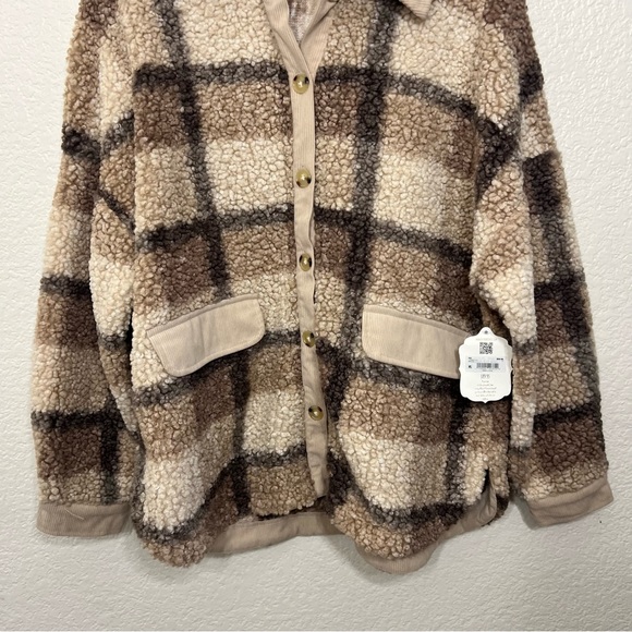 Altar’d State Teddy Fleece Shacket Brown Cream Plaid Size M New - Picture 6 of 13